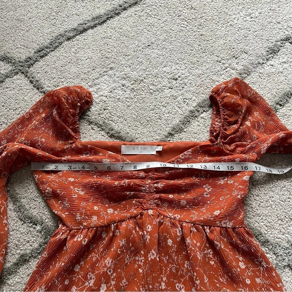 ASTR The Label Burnt Orange/Rust Floral Sweetheart Ruched Blouse Size Small - Picture 7 of 10